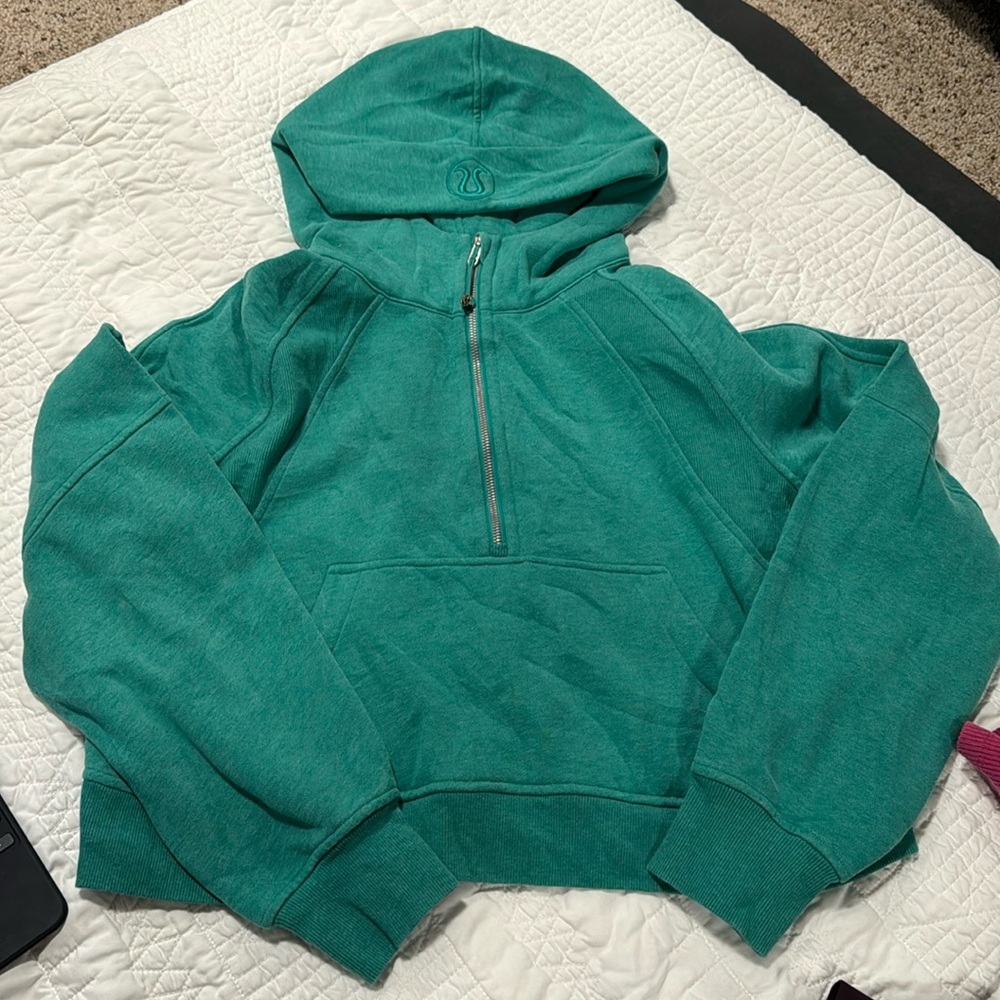 Lululemon Half-Zip Cropped Scuba
